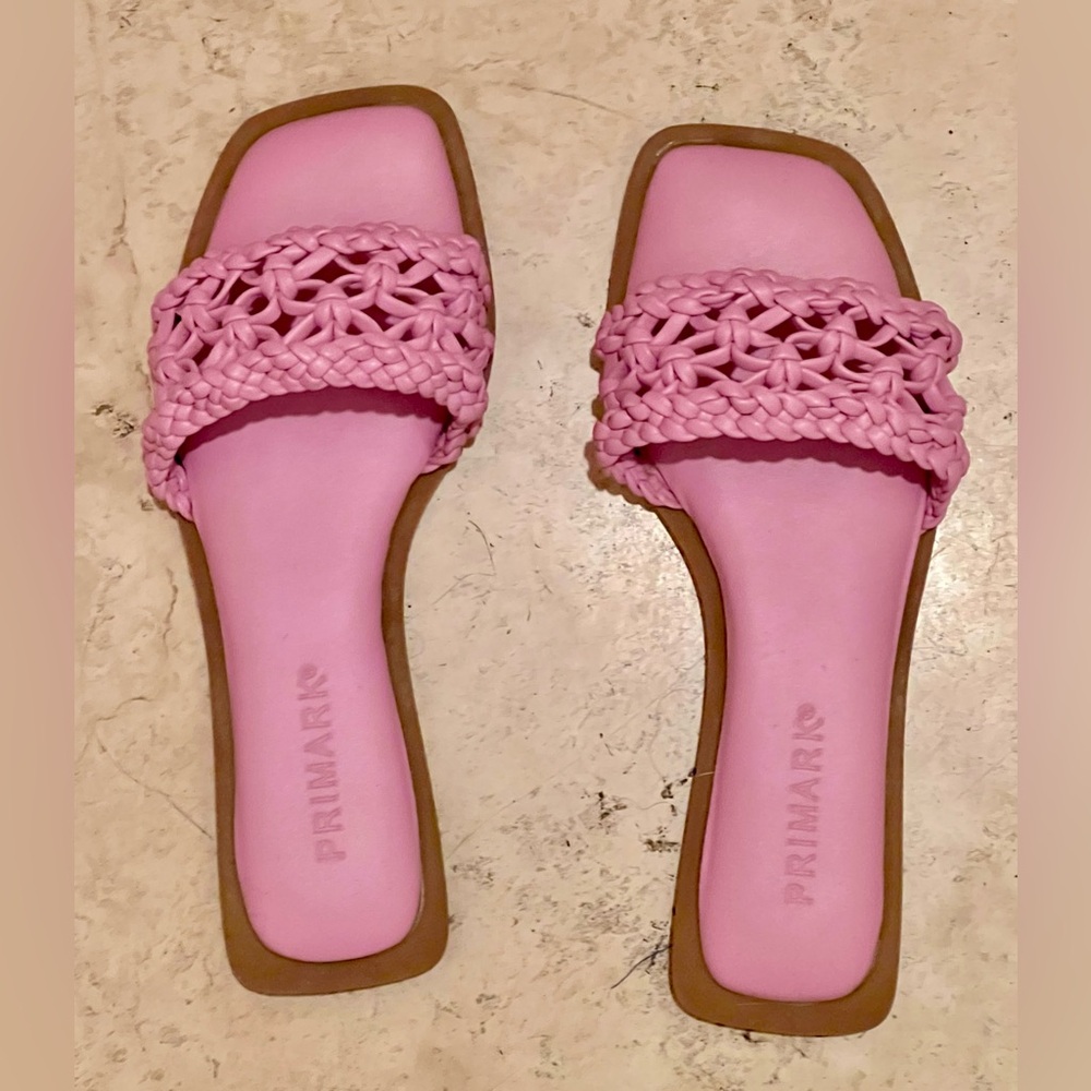 Primark sandals. Color pink. Beautiful condition. Smoke free home.